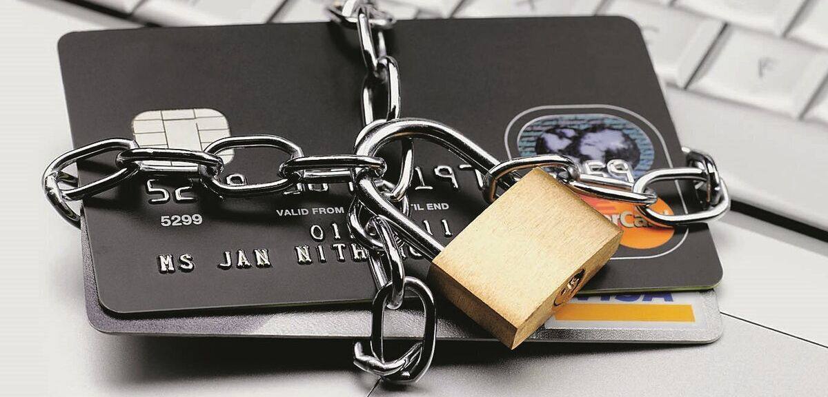 МОШЕННИКИ НАШЛИ СПОСОБ БЛОКИРОВАТЬ БАНКОВСКИЕ КАРТЫ БЕЗ ДОСТУПА К ВАШЕМУ ТЕЛЕФОНУ