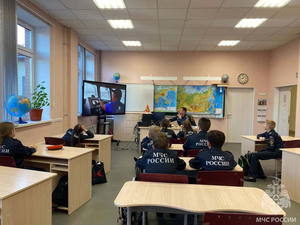 УРОК БЕЗОПАСНОСТИ И ПРОФОРИЕНТАЦИЯ ДЛЯ КАДЕТОВ