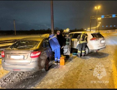 В Гатчинском районе ликвидированы последствия ДТП на трассе