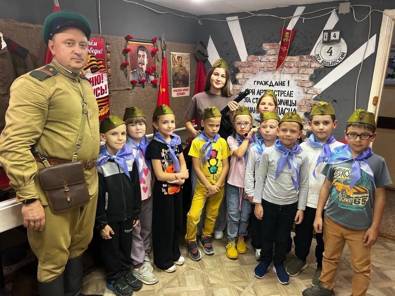 Команда проекта «Следами погибших деревень» восстановила историческую память о десяти деревнях Киришского района, стертых с лица земли в годы Великой Отечественной войны Команда проекта «Следами погибших деревень» восстановила историческую память о десяти деревнях Киришского района, стертых с лица земли в годы Великой Отечественной войны