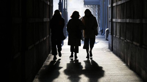 Мошенники используют схему обмана с якобы бесплатной косметикой