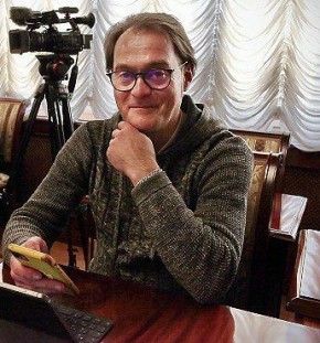 Сегодня день рождения отмечает генеральный директор «Ленинградской областной телекомпании», главный редактор телеканала «ЛенТВ24» Олег Черных