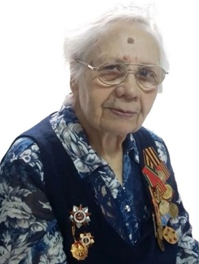 В Тихвинском районе ветеран Лидия Париевская отметила 98-летие