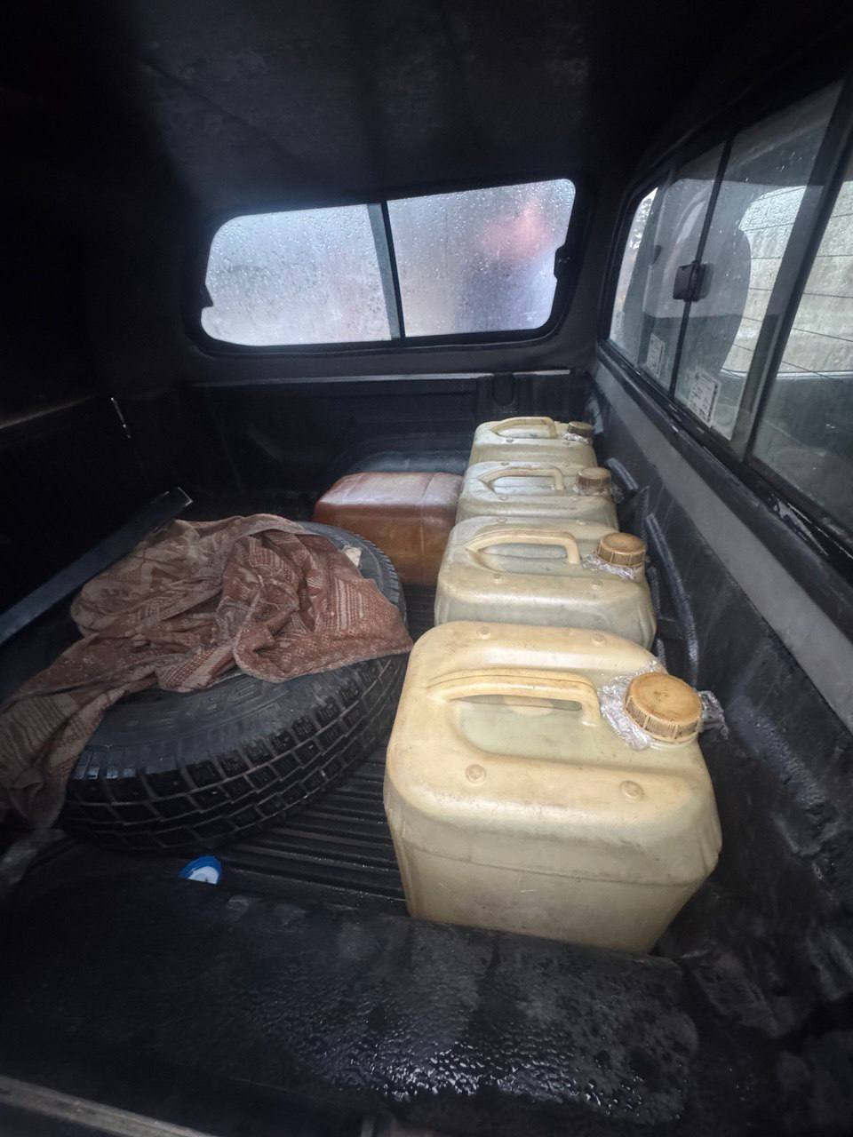 В Ленинградской области сотрудниками транспортной полиции выявлен сотрудник транспортной инфраструктуры, причастный к хищению дизельного топлива В Ленинградской области сотрудниками транспортной полиции выявлен сотрудник транспортной инфраструктуры, причастный к хищению дизельного топлива