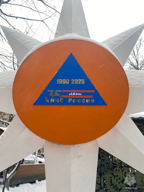 Секрет для потомков: спасатели Выборгского района оставили послание в "Капсуле времени"