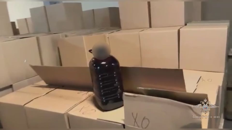 Ирина Волк: Очередное нелегальное производство алкогольных напитков пресекли мои коллеги из ГУЭБиПК МВД России совместно с сотрудниками ГУ МВД России по г. Санкт-Петербургу и Ленинградской области, а также УМВД России...