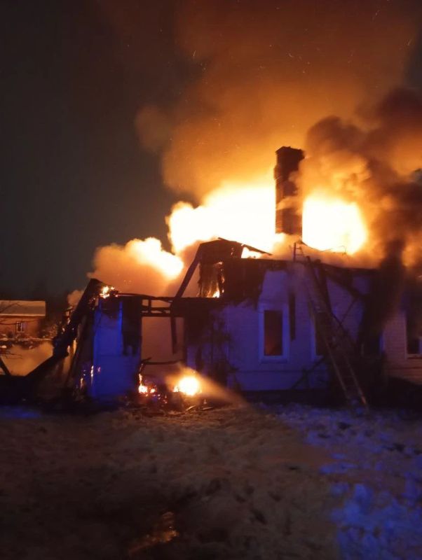 За прошедшие сутки подразделения территориального пожарно-спасательного гарнизона Ленинградской области реагировали на 9 оперативных событий: