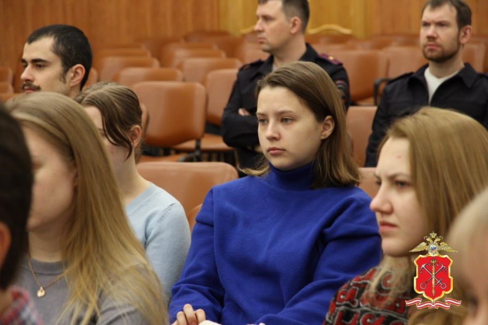 В рамках акции «Студенческий десант» в ЭКЦ ГУ МВД России по Санкт-Петербургу и Ленинградской области состоялся День открытых дверей В рамках акции «Студенческий десант» в ЭКЦ ГУ МВД России по Санкт-Петербургу и Ленинградской области состоялся День открытых дверей