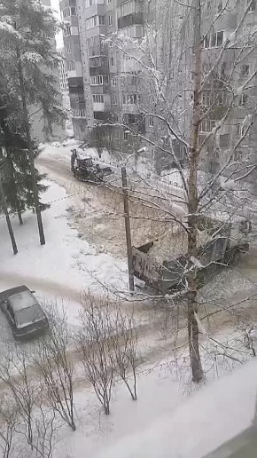 "Как работает техника? Вот так!" — жительница Ленобласти сняла ролик о работе коммунальщиков с неожиданным финалом