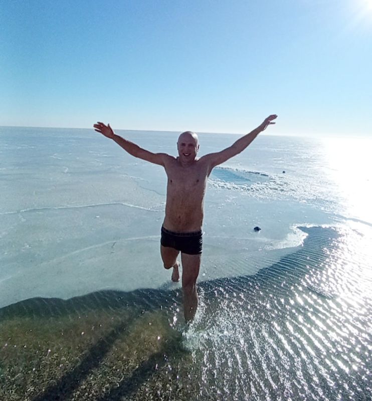 Грэм Филлипс: Периодическое обновление Гриши, начало 2026 года!! (фото с недавнего крещения здесь в Мариуполе !)