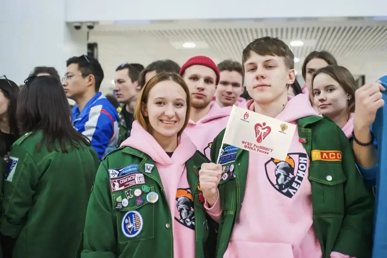 В день полного освобождения Ленинграда от фашистской блокады хотим рассказать о героическом труде сотрудников Ленинградского института переливания крови и самоотверженности ленинградских доноров В день полного освобождения Ленинграда от фашистской блокады хотим рассказать о героическом труде сотрудников Ленинградского института переливания крови и самоотверженности ленинградских доноров