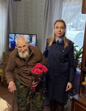 Коллектив следственного отдела по Волосовскому району поздравил 98-летнего жителя блокадного Ленинграда, участника Великой Отечественной войны, Олега Ивановича Иванова с 82-й годовщиной полного освобождения Ленинграда от...
