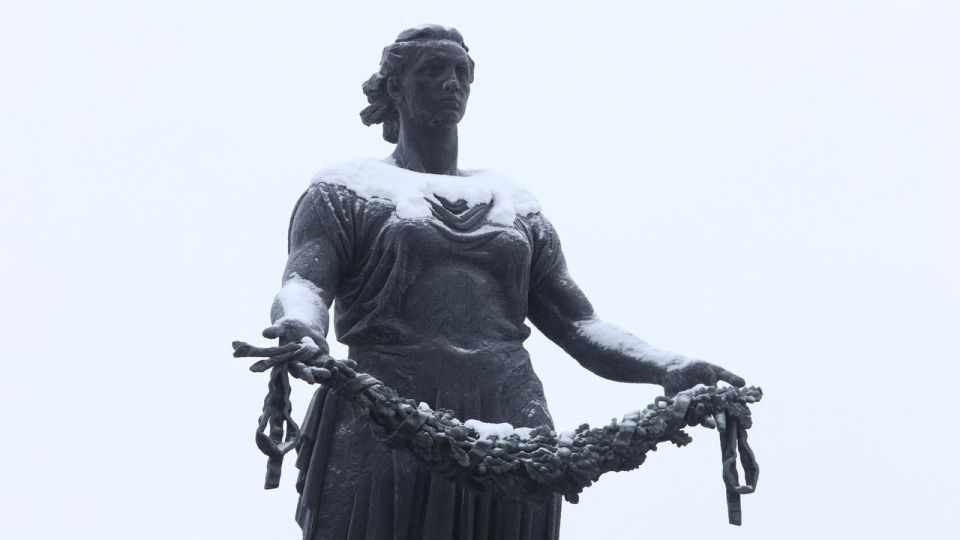 ������ �� ����� � ����� �� ������: �� ������������ ������������ �������� ��������� ����� � ����� � ��������� �����-������