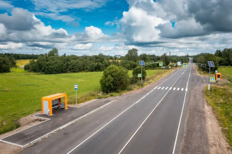 По итогам анализа безопасности дорожной сети поселений Правительства Ленобласти выделило дополнительные средства на обустройство дорог в 44 населенных пунктах