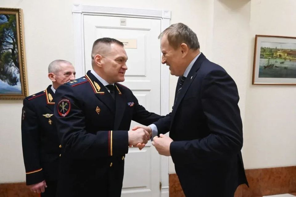 Ленобласть расширяет меры поддержки органов правопорядка: ремонт ждет здания подразделений полиции в Выборге, Волхове, Луге и Кингисеппе, а также Центр временного содержания иностранных граждан в Гатчине