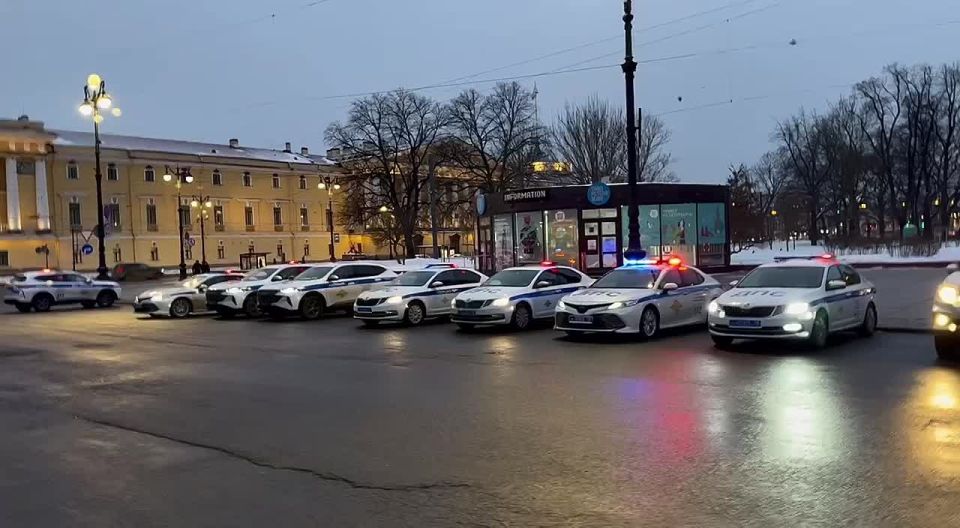 В Центральном районе Санкт-Петербурга проводится профилактическое мероприятие, направленное на снижение уровня дорожно-транспортной аварийности и повышение безопасности дорожного движения