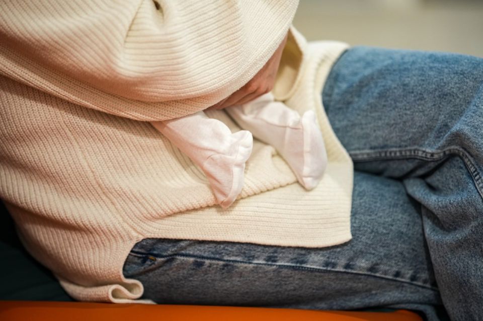 «Ребенка довели до реанимации»: петербурженка пожаловалась на действия врача в родильном доме №16