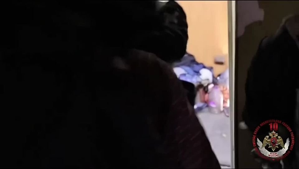 В Ленинградской области задержана группа «чёрных риелторов» – содействие полиции в пресечении мошенничества с недвижимостью оказали сотрудники ОМОН «Бастион» и СОБР «Гранит» территориального ГУ Росгвардии