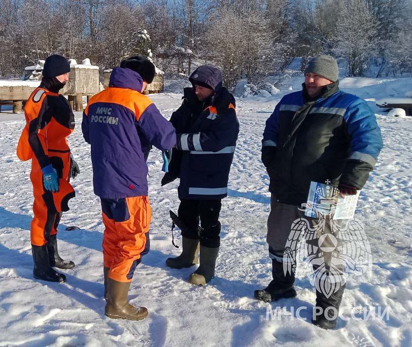 СОВМЕСТНЫЕ ПАТРУЛИРОВАНИЯ НА ВОДНЫХ ОБЪЕКТАХ