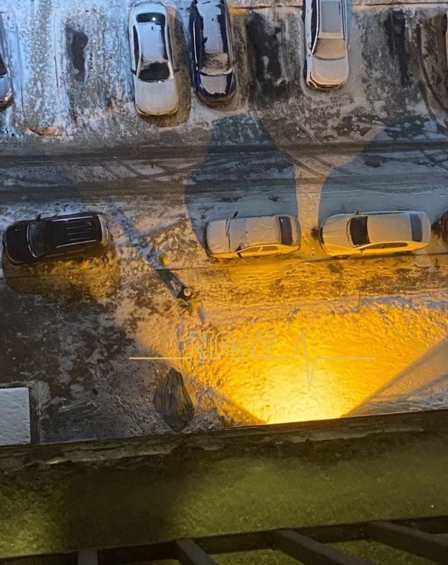 Очередная жуть из Ленобласти: 23-летняя девушка выбросила своих детей из окна 16-го этажа, а затем покончила с собой