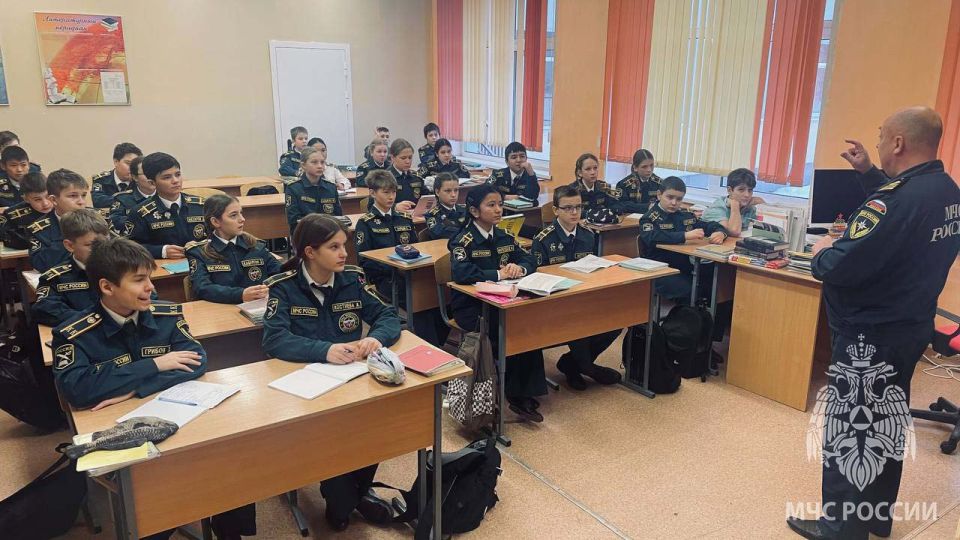 УРОК МУЖЕСТВА И БЕЗОПАСНОСТИ ДЛЯ КАДЕТОВ