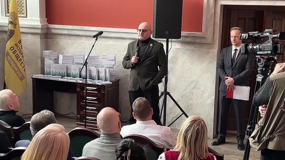 ��������� ������ � ������� � ����� � ���, ��� ��� �� ���������. ������ ������� � ����. �� � ����� ��� ���� ����� � � �������� � ����������� ������ ������: � ���������� ������������ ����� ������ ���������� ������� �� ������