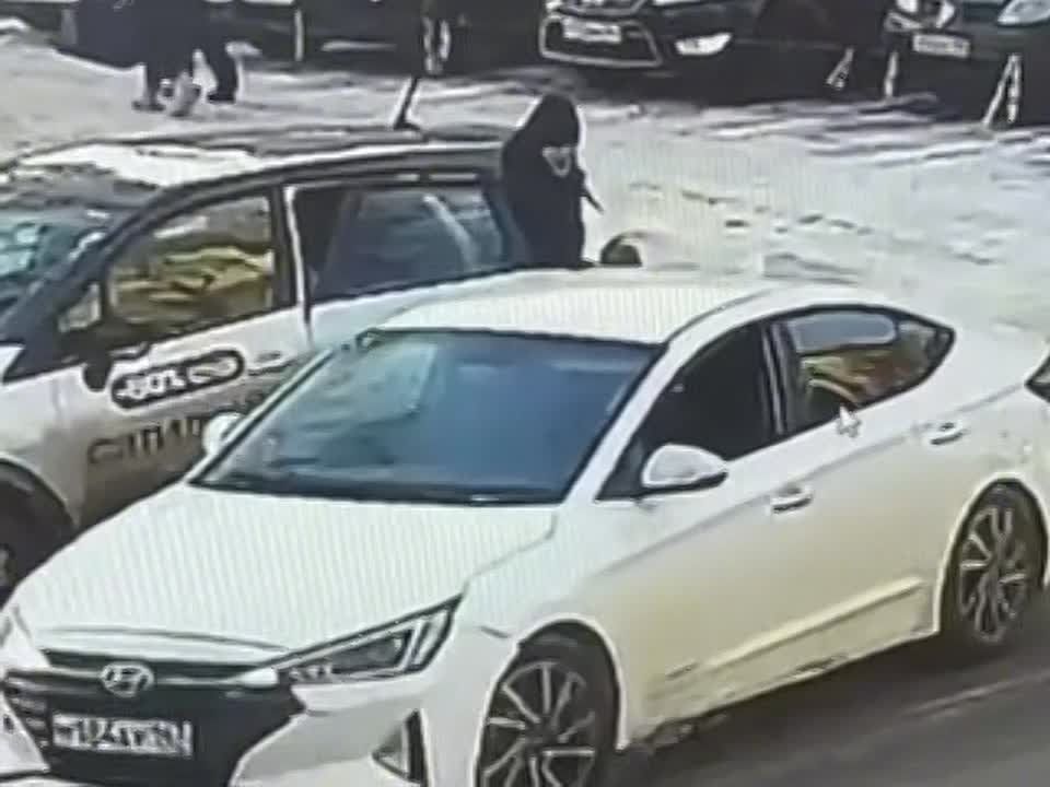 Заливший перцем мужчину с грудным ребёнком задержан — им оказался 40-летний житель Мурино