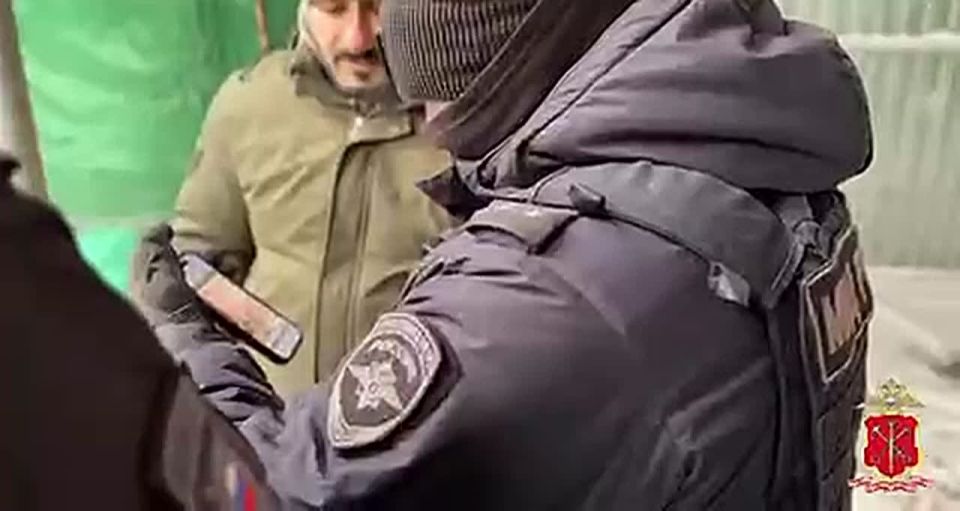 Полиция искала мигрантов-нелегалов в центре Петербурга