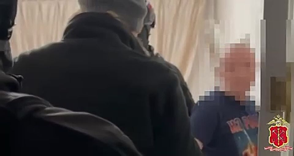 В Приозерском районе полицейские выявили коррупционную схему в сфере призыва