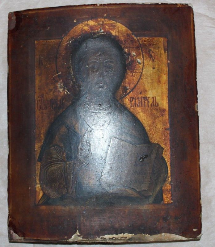 Реставраторы обновили пять икон из Пикалевского музея