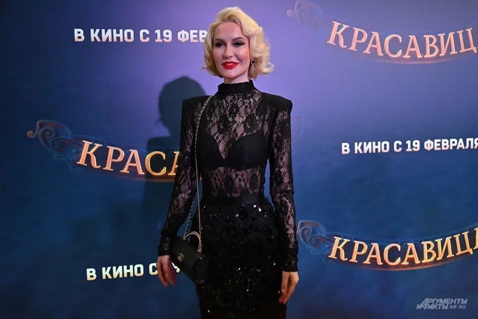 Стася с женихом, Пересильд без бегемотихи Стася с женихом, Пересильд без бегемотихи