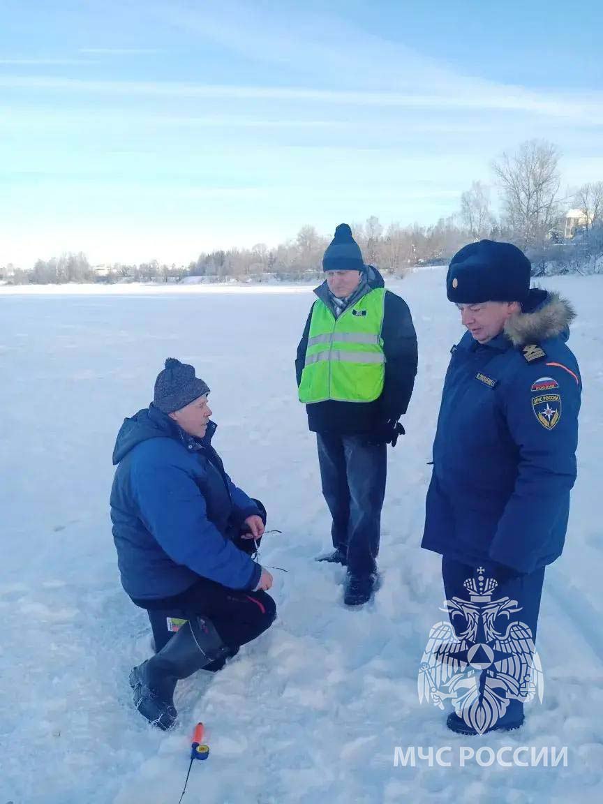 СОВМЕСТНЫЙ МОНИТОРИНГ ЛЕДОВОЙ ОБСТАНОВКИ НА РЕКЕ НЕВЕ