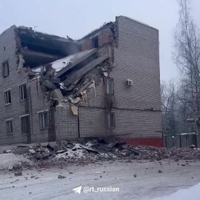 СК завёл уголовное дело после обрушения здания на территории военной части в Сертолово