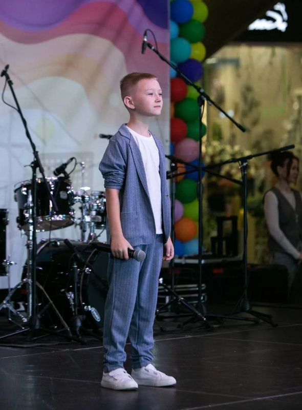 Благодаря поддержке земляков Фёдор Андреев из посёлка Запорожское (Приозерский район) стал победителем народного голосования конкурса «Родники. Дети 2026»