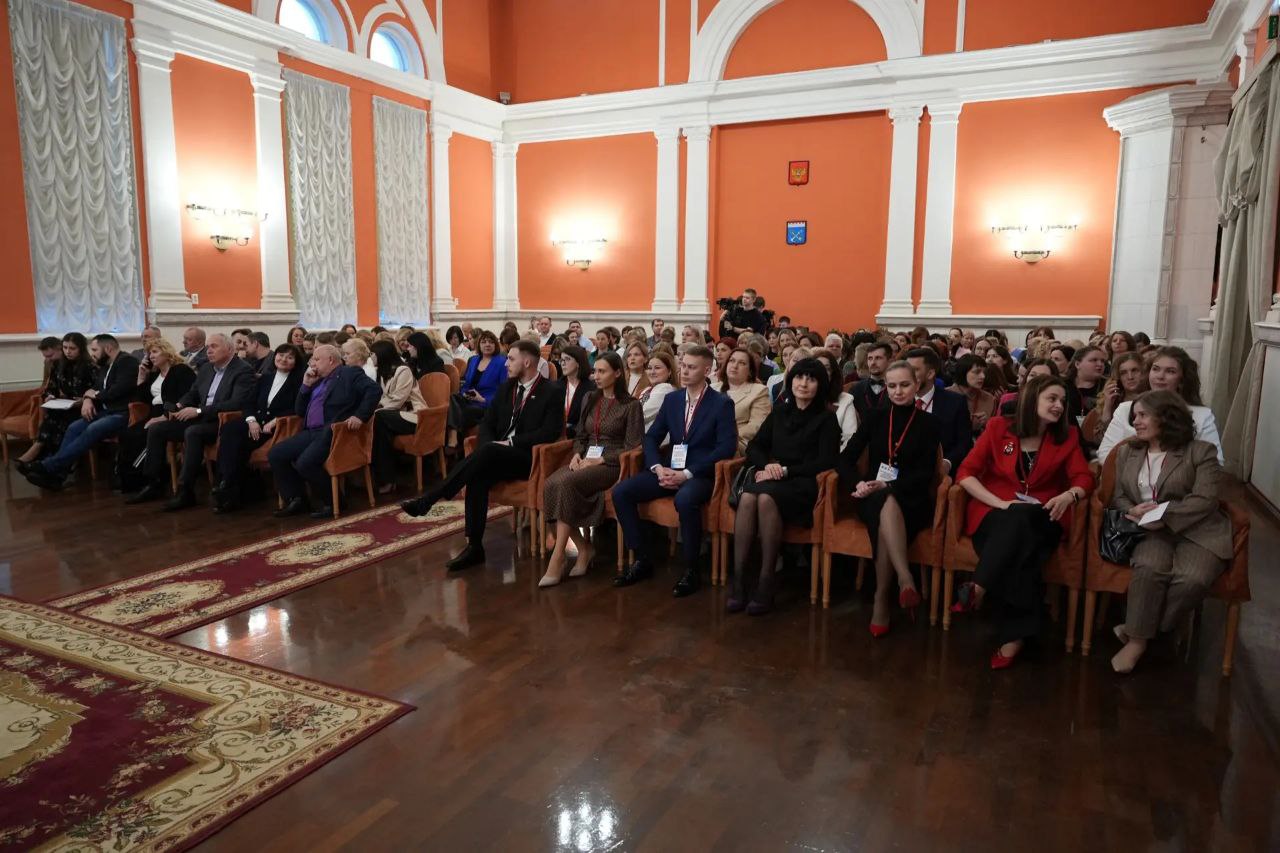 6 педагогов представят Ленинградскую область на всероссийском этапе конкурса педагогического мастерства 6 педагогов представят Ленинградскую область на всероссийском этапе конкурса педагогического мастерства