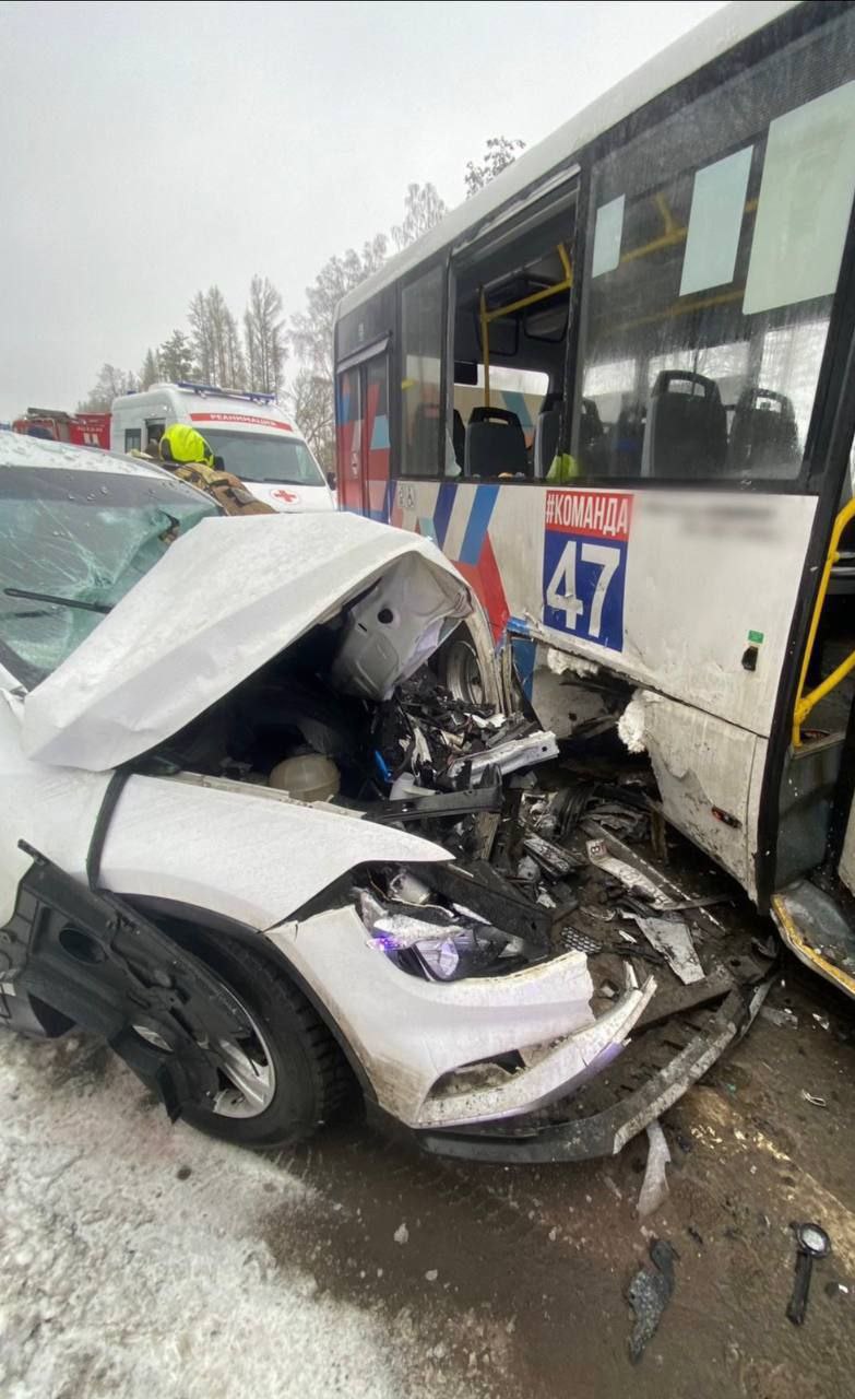 За прошедшие сутки подразделения территориального пожарно-спасательного гарнизона Ленинградской области реагировали на 15 оперативных событий: За прошедшие сутки подразделения территориального пожарно-спасательного гарнизона Ленинградской области реагировали на 15 оперативных событий: