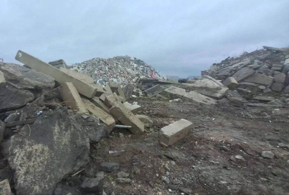 Во Всеволожском районе собственника сельскохозяйственного земельного участка обязали очистить его от отходов