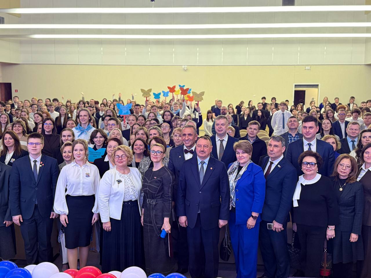 Стартовал первый детский Форум Права Ленинградской области! Стартовал первый детский Форум Права Ленинградской области!