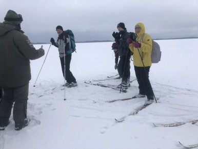 Инспекторы трех ООПТ провели рейд в заказнике «Мшинское болото»