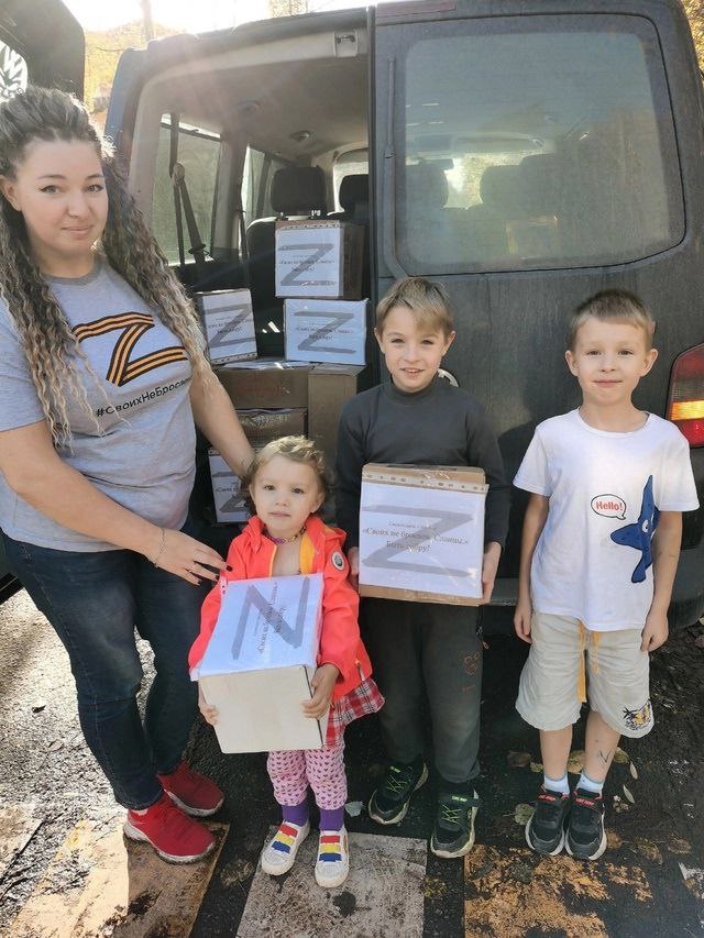 Сегодня героем нашей рубрики «Одна судьба – одна Победа!» стала наша коллега Малинова Ксения Николаевна, секретарь участковой избирательной комиссии избирательного участка № 811 Сланцевского муниципального района Сегодня героем нашей рубрики «Одна судьба – одна Победа!» стала наша коллега Малинова Ксения Николаевна, секретарь участковой избирательной комиссии избирательного участка № 811 Сланцевского муниципального района