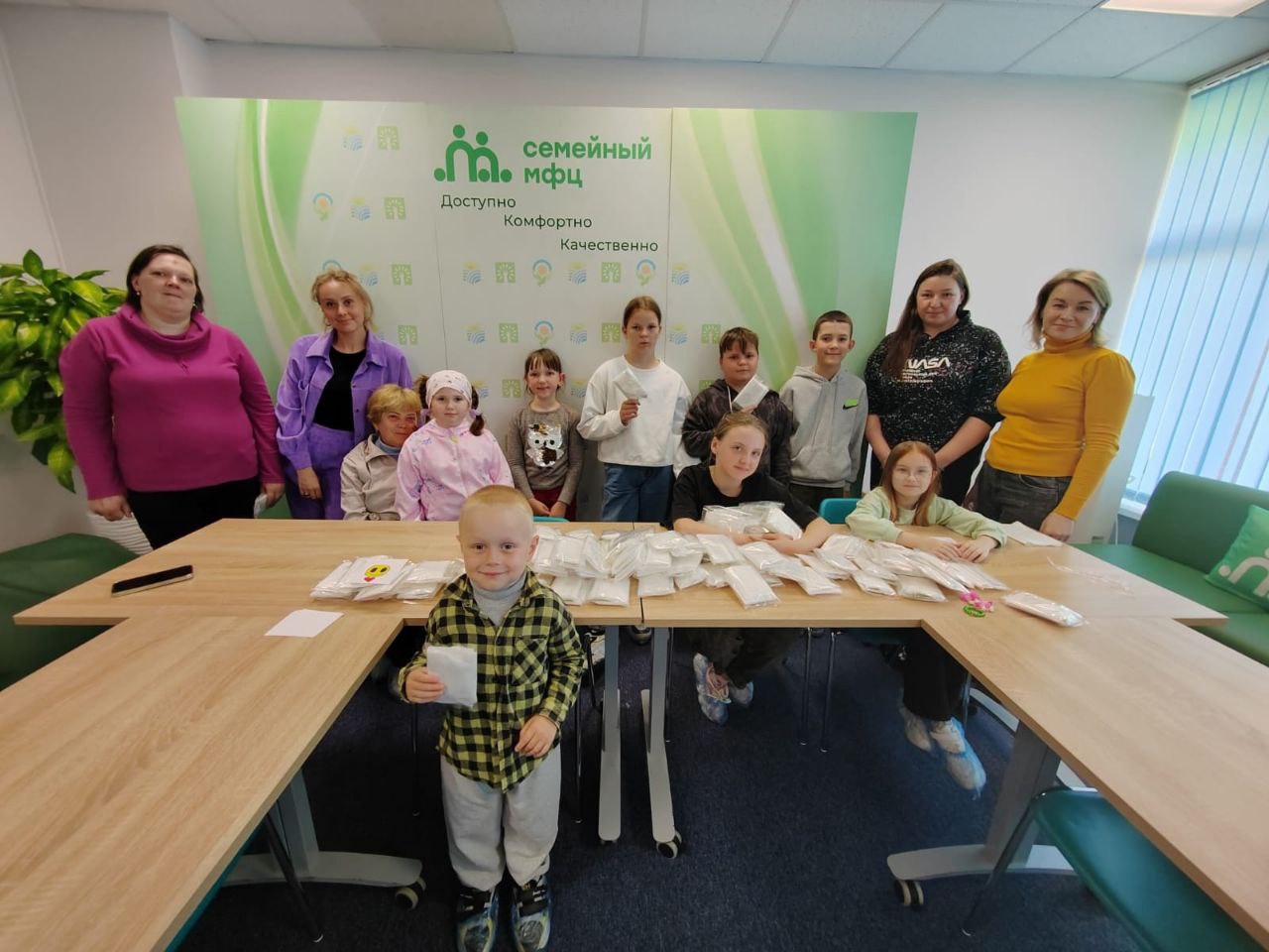 Сегодня героем нашей рубрики «Одна судьба – одна Победа!» стала наша коллега Малинова Ксения Николаевна, секретарь участковой избирательной комиссии избирательного участка № 811 Сланцевского муниципального района Сегодня героем нашей рубрики «Одна судьба – одна Победа!» стала наша коллега Малинова Ксения Николаевна, секретарь участковой избирательной комиссии избирательного участка № 811 Сланцевского муниципального района