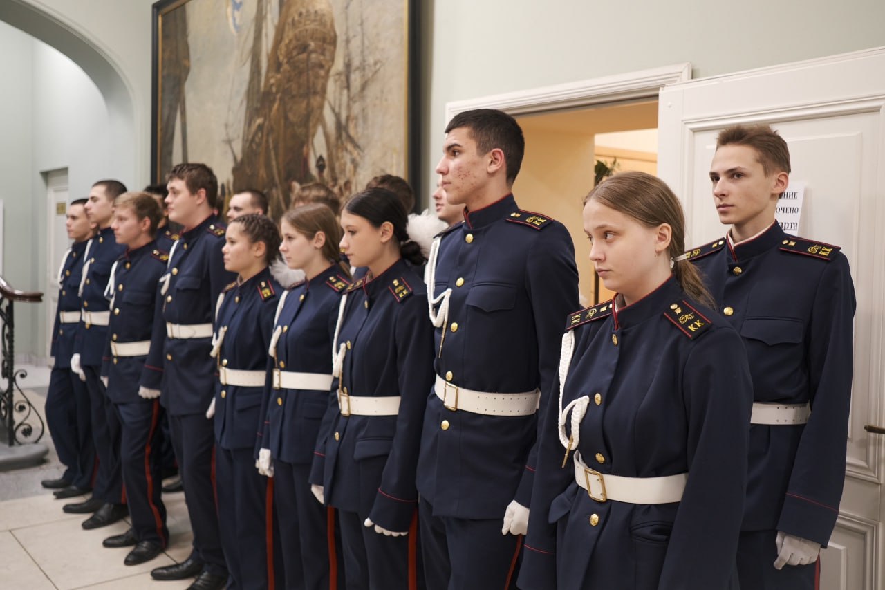 В Доме ветеранов Санкт-Петербурга прошла встреча кадет Объединенного Санкт-Петербургского кадетского корпуса СК России имени Г.К. Жукова с жителями блокадного Ленинграда В Доме ветеранов Санкт-Петербурга прошла встреча кадет Объединенного Санкт-Петербургского кадетского корпуса СК России имени Г.К. Жукова с жителями блокадного Ленинграда