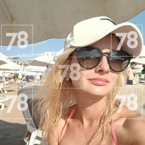 Подожженная в Парголово женщина впервые появилась на людях