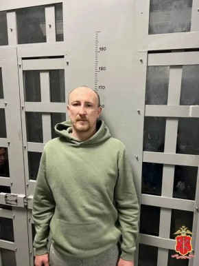 Полицией Адмиралтейского района задержан любитель пострелять из окна по прохожим из пневматического пистолета