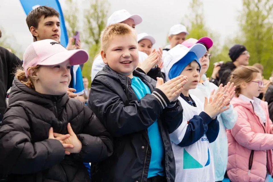 Всесезонную спортивную площадку открыли в Мгинской школе-интернате для детей с нарушением зрения — проект реализован при поддержке ПАО «Газпром нефть» Всесезонную спортивную площадку открыли в Мгинской школе-интернате для детей с нарушением зрения — проект реализован при поддержке ПАО «Газпром нефть»
