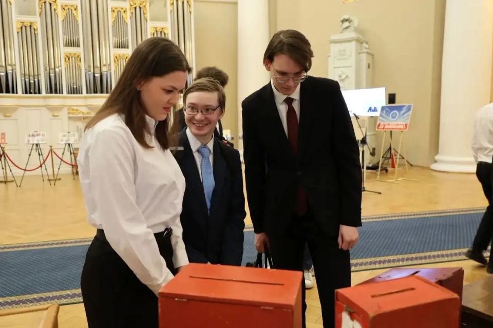 Хранить историю, создавать будущее Хранить историю, создавать будущее