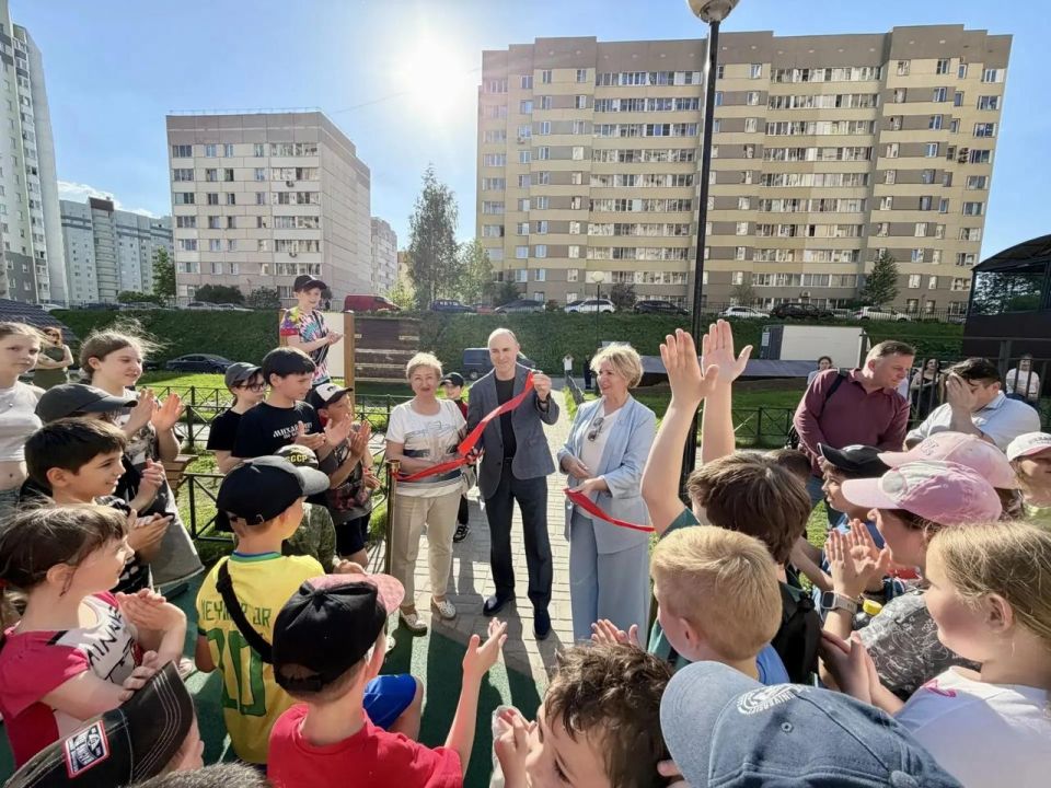 В Ленобласти завершён первый объект благоустройства-2026 — это двор в Буграх В Ленобласти завершён первый объект благоустройства-2026 — это двор в Буграх