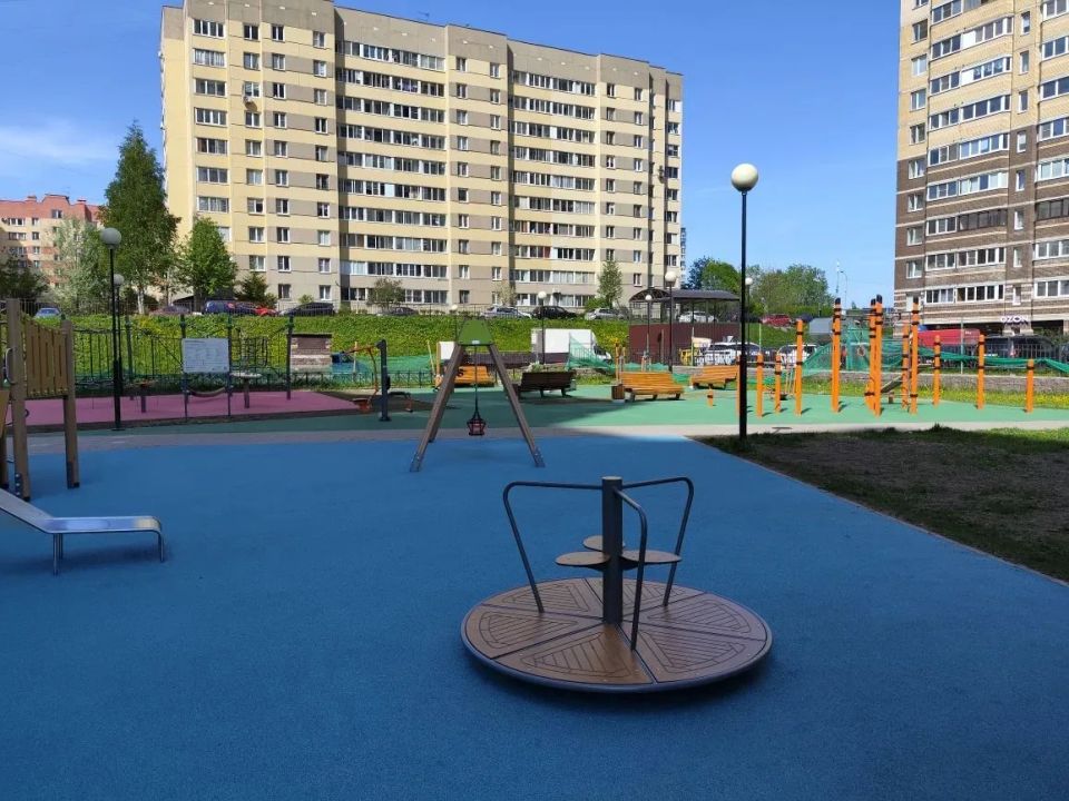 В Ленобласти завершён первый объект благоустройства-2026 — это двор в Буграх В Ленобласти завершён первый объект благоустройства-2026 — это двор в Буграх