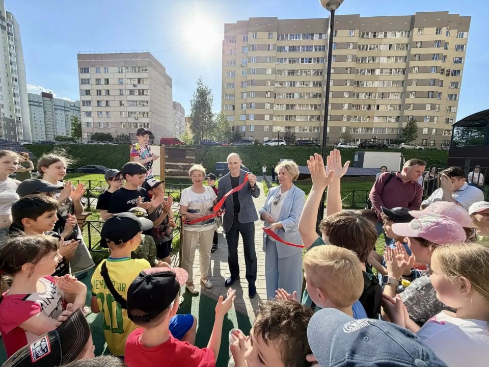 В Ленобласти завершён первый объект благоустройства-2026 — это двор в Буграх В Ленобласти завершён первый объект благоустройства-2026 — это двор в Буграх