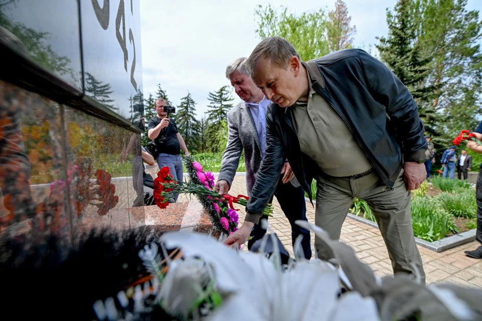 Александр Дрозденко: Енакиево дало Победе солдат, металл и силу восстановления Александр Дрозденко: Енакиево дало Победе солдат, металл и силу восстановления